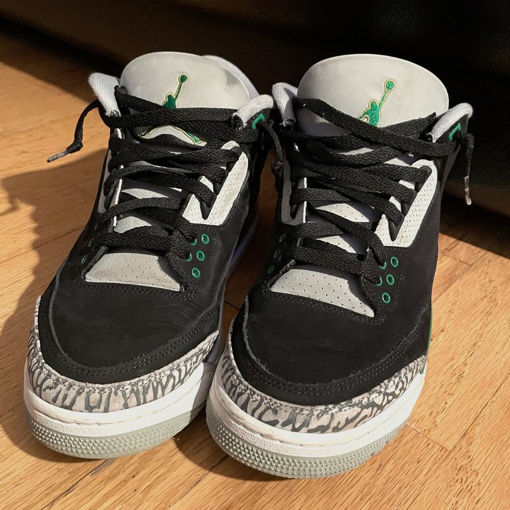 Air Jordan 3 "Pine Green"